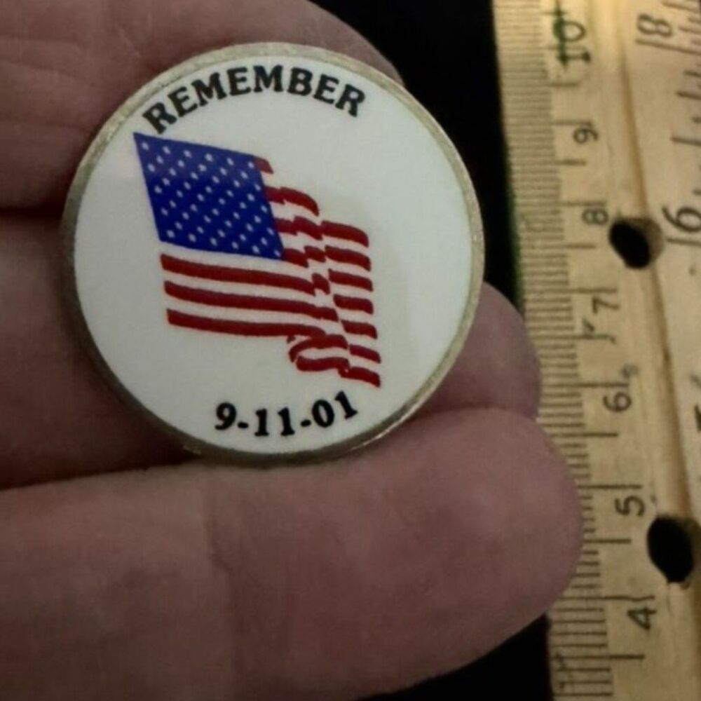 Remember 9-11-01 lapel pin